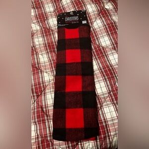 Tree Skirt 48Inch Christmas - Buffalo Plaid Black & Red Tree Skirt NWT